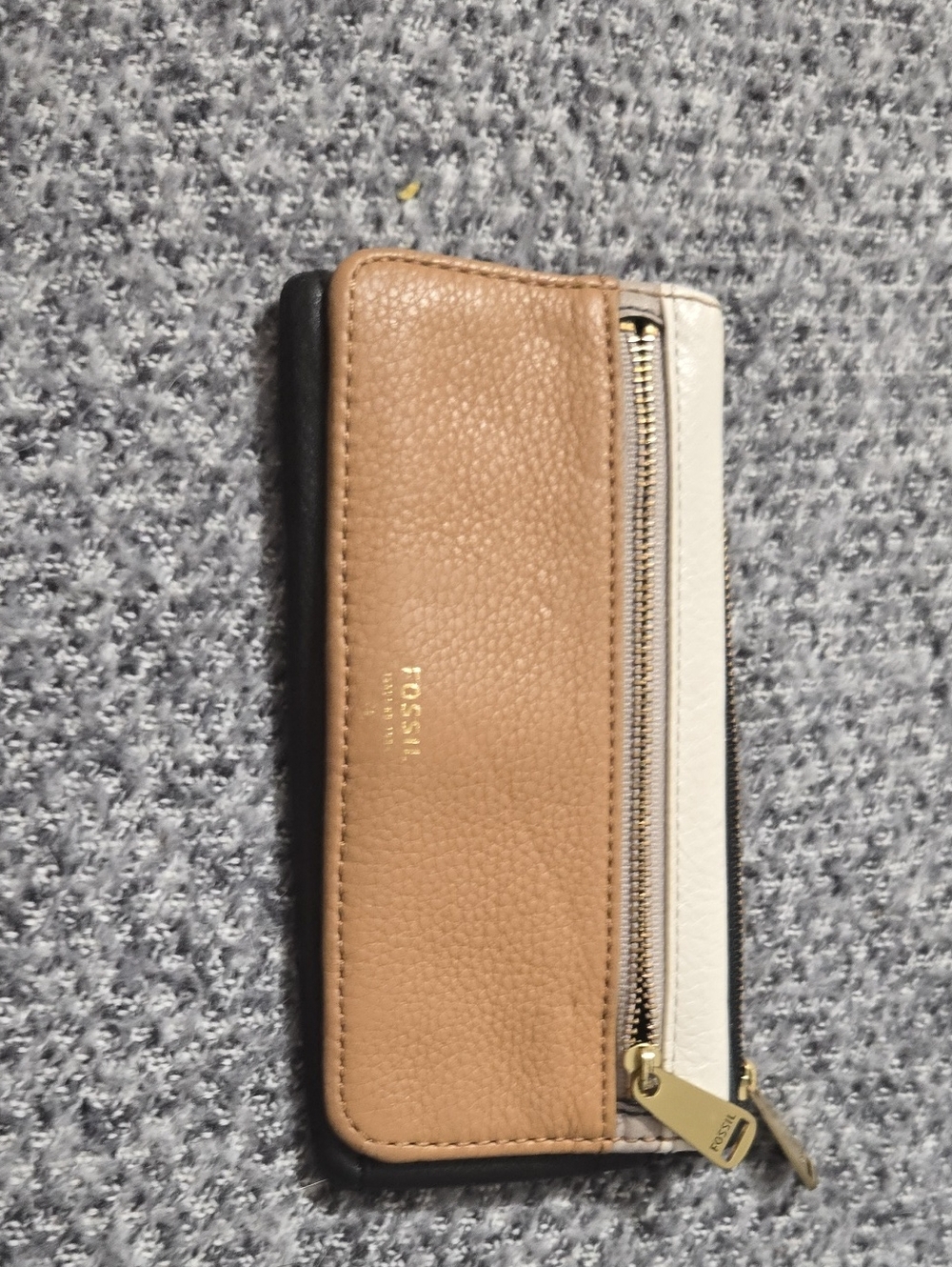 Fossil Tan, White & Black Colorblock Zip Wallet